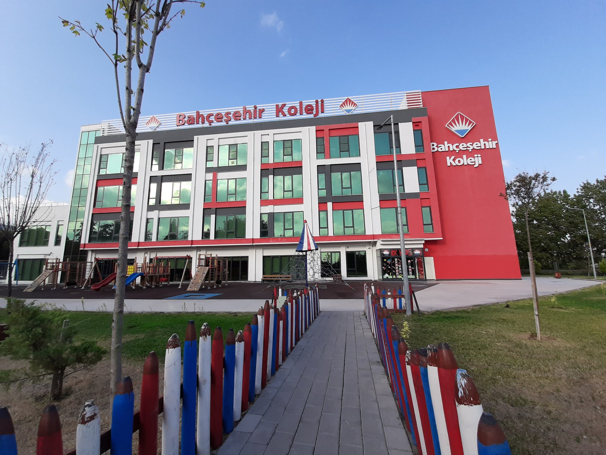 Çanakkale Bahçeşehir Koleji